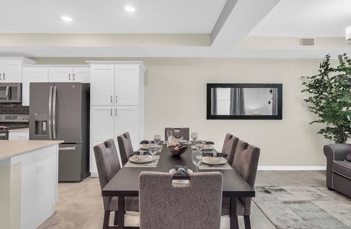 Bay Lake Apartment | 2 Bedrooms/2 Bathrooms/Storey Lake (3120-106 PC)