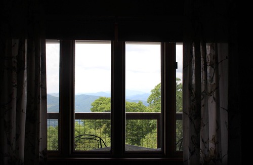 Southcrest Ski Chalet | 3 Adjoining chalets with spectacular views sleep up to 22 guests