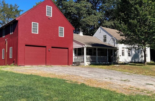 Dresden Apartment | 3 bedroom 2 bath apartment in Midcoast Maine on the Kennebec River.