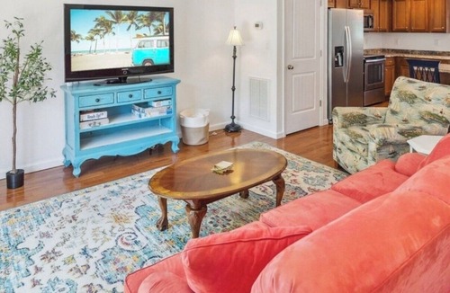 Colington Harbour House | 3BR beach house in Colington Harbour, minutes to beach & sound views.