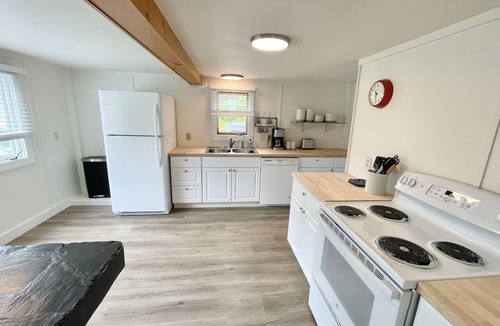 Bernard House | 4 BR Big Waterfront Home w/Beach! [Coastal Haven]