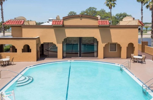 St. Augustine Hotel | 4 Great Units in the St Augustine Historic Downtown! Onsite Pool, Free Parking