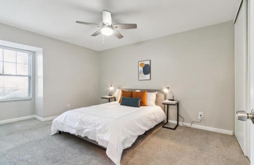 Cumberland Apartment | 400 winchester 601l 2 Bed 2 Bath Newly Furnished