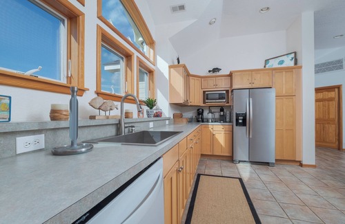 Southern Shores House | 4707-Heaven Can Wait, 5-bed home in Southern Shores with private pool, hot tub