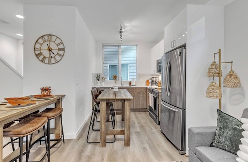 North Queen Anne House | 4BR Queen Anne Retreat Minutes to Downtown Seattle