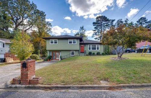 New Castle House | 5 Mi to Trussville: Birmingham Home w/Balcony
