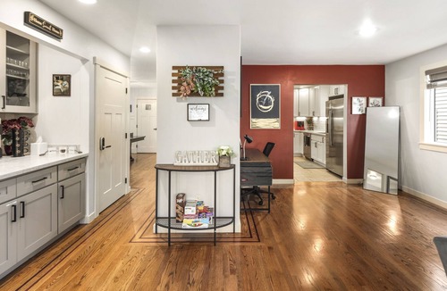 Rainier Valley House | 5BD Spacious Seattle Home With Gameroom ~ Near Sea-Tac Airport!