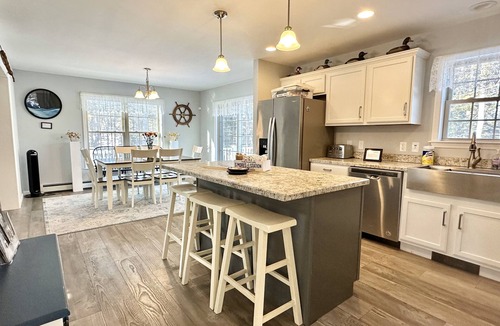 Gouldsboro House | 5BR Waterfront Kid & Pet Friendly Hot Tub /Playscape /Kayaks! [Ocean Oasis]