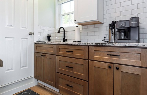 Southwest Harbor House | 7 mins to Acadia, water view, & walk to town!