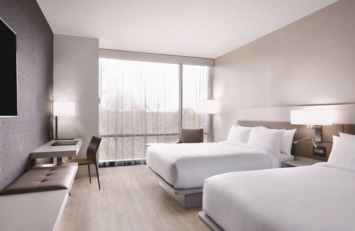 Barclay Downs Hotel | AC Hotel by Marriott Charlotte SouthPark