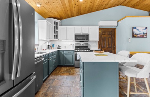 Southwest Harbor House | Acadia Quietside Oasis w/Sauna – Pets OK!