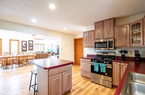 Northface House | Almost Heaven - 72 Brookside Road Almost Heaven - Hot Tub, Fireplace, Handicap Accessible, Pet Friendly