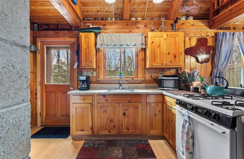 Orland Cottage | Awanadjo Shores on Toddy Pond
