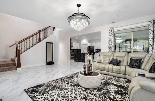 Bothell House | B18 : Granite Villa