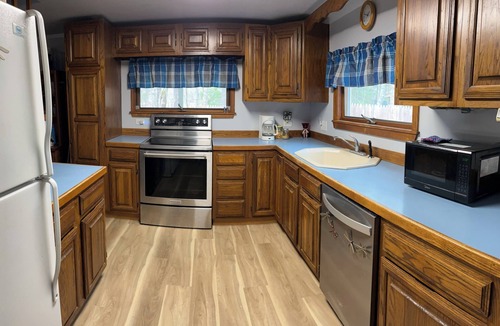 Lyman House | Beautiful 4-bedroom, lakeside home in Lyman, Maine.