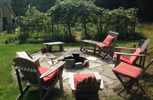 Surry Bed & Breakfast | Bedrm charming, antiques, 1st fl w/wo b'fast; Blue Hill Pen priv bath, Acadia