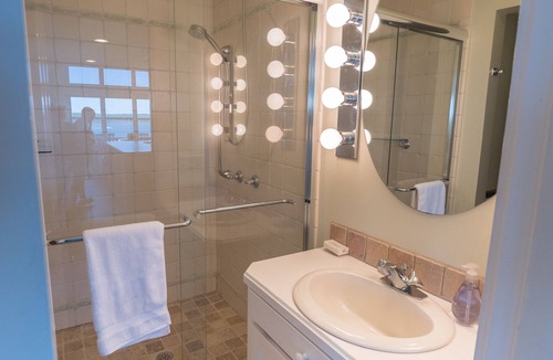 Cushing House | 'Blue View' - Ocean Front - Incredible 10 Acres - 2 Living Spaces