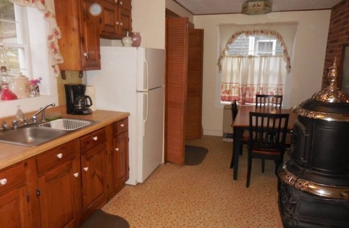 Corea House | Book this month & save 75 on your Maine vacation getaway! BEAUTIFUL& WELL KEPT