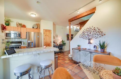 Southside House | Bright Santa Fe Condo ~ Half-Mi to Meow Wolf!