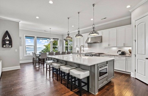 Denver Villa | Built for Big Groups - Lake Norman Estate | Sleeps 22 | 3,400 sqft Dock, Movie Theater, 2 Chef's Kitchens, Game Room, Lakefront | Perfect for Labor Day, Reunions & Celebrations