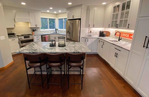 Carroll House | C12 Homey Bretton Woods slopeside townhome. Pool/gym passes!
