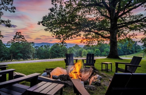 Scaly Mountain Cabin | Cabin on 20 acres, hot tub, fireplace just outside of Highlands @Fire Mountain.