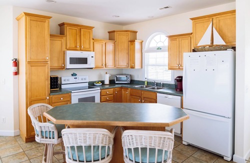 Topsail Beach House | 'Captain Andy's' - Beachfront Family Vacation Perfection
