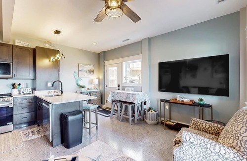 Colington Harbour Condo | CH67D: Bay Dream, Bay-view 1BR with outdoor shower and fishing access