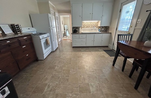 Brunswick Apartment | Charming 1-bedroom, groundfloor apt in Brunswick with AC, near Bowdoin College