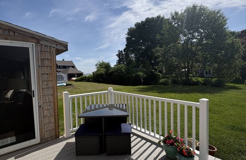 North Kingstown House | Charming cottage - 2 min walk to beach and 15 min walk to historic Wickford.