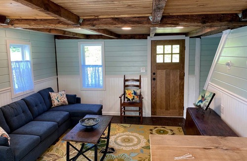 South Hartford Cottage | Charming Cottage Rental in Granville, NY, for Family Vacations near Adirondack State Park