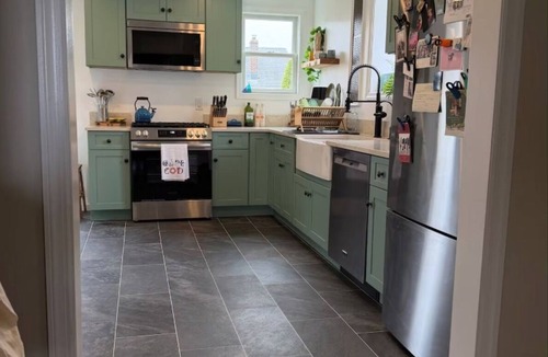 Belleville House | Charming Designer 3BR/2Bath + MetLife + NYC
