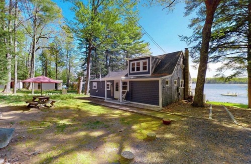 Windham Cabin | Charming lakefront cottage with a dock, WiFi, & washer/dryer - dogs welcome