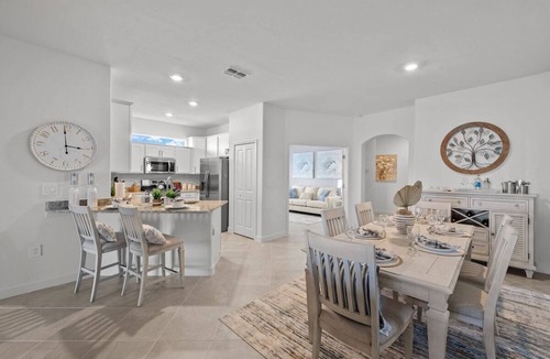 Lakewood Ranch House | Chic and elegant waterfront home in Lorraine Lakes - Patsgang