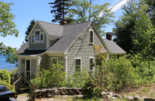 Blue Hill Cottage | Christine's Cottage - Private Oceanfront