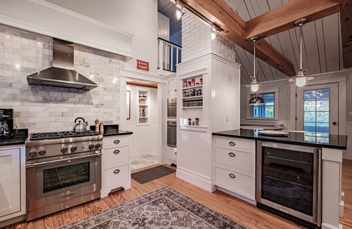 South Oxford House | Classic farmhouse with modern amenities; close to White Mountain National Forest
