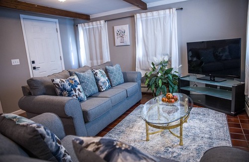 Gorham Apartment | Cozy 1-bedroom apartment in lovely Gorham