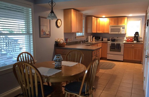 York Beach Apartment | Cozy 1 Bedroom Unit Steps Away from Long Sands Beach - AUGUST 2026 WEEKS OPEN!