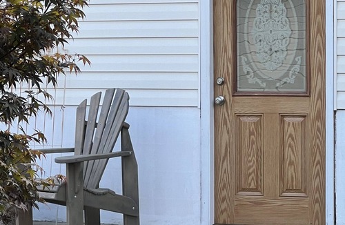 Thomasville Apartment | Cozy 2 Bedroom “Suite Place” Garage Apartment