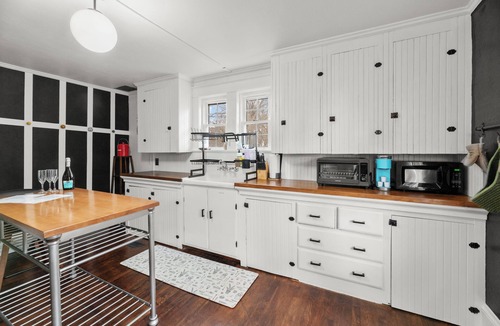 Augusta Cottage | Cozy 3 Bedroom Office Sauna Near Downtown Augusta and Maine General