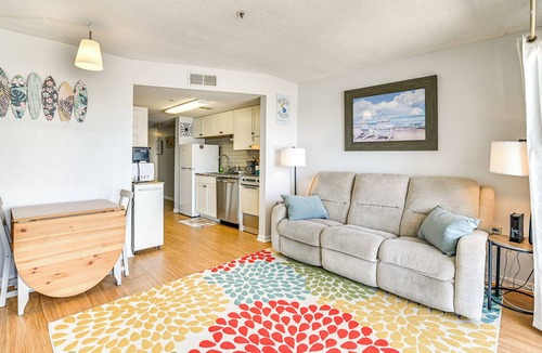 Garden City Apartment | Cozy Beachfront Condo w/Wifi, Views & Pool Access