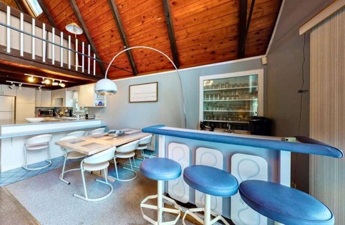 Conway House | Cozy Lakeside Cabin Near Cranmore Ski Resort
