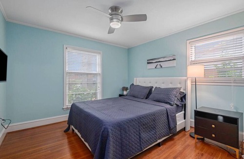 Sheffield Park House | Cozy Ranch Style home with hot tub and fenced yard