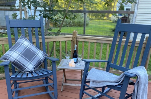 Friendship Cottage | Cozy Year Round Cottage in Friendship ME