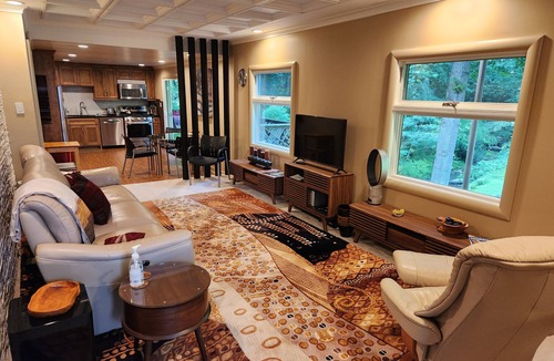 Atlanta House | CREEKSIDE-ATLanta Terrace-Level Guest Suite/23min to MidTown & Down Town Atlanta