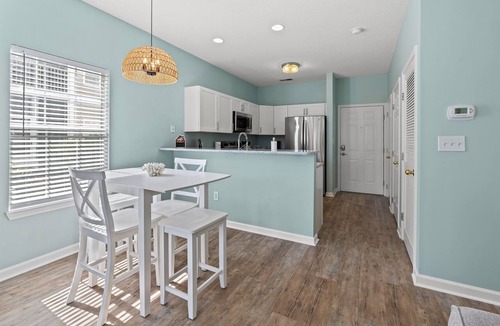 Surfside Beach Condo | Cross Gate 104 - End Unit, Lake View, Pool