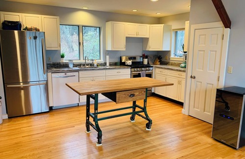 Bath House | Discounted for Spring Lovely Waterfront Home in MidCoast Maine