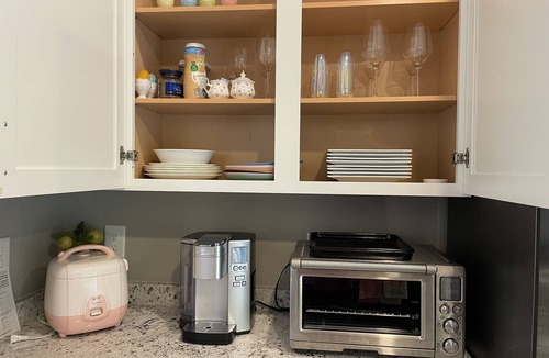 Cary House | Discover NCSU close by! Cozy Cary retreat awaits.