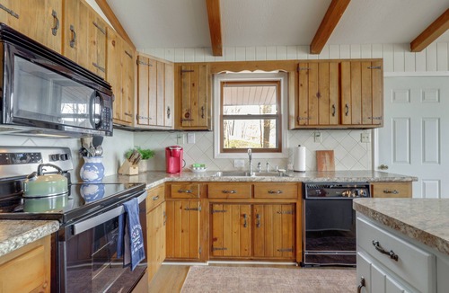 Bean Station House | Dock, Deck + Views: Cherokee Lake Retreat!