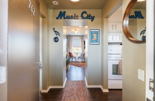 North Capitol Condo | Downtown Nashville Music City Riverfront Escape FREE PARKING